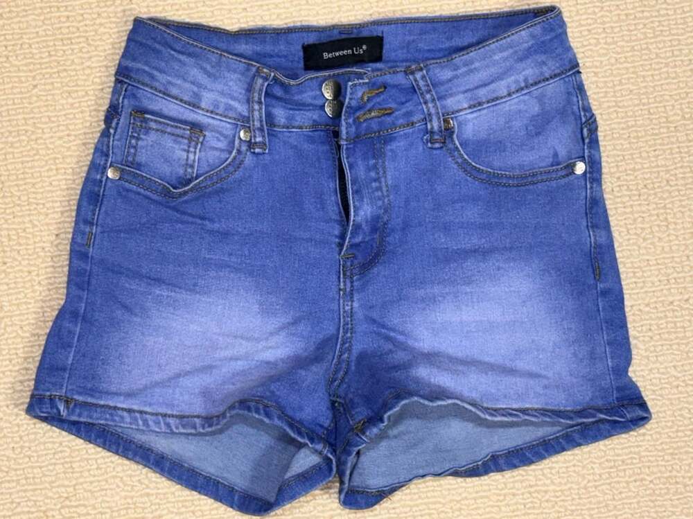 Between Us Denim Shorts Size 5 Blue Wash Stretchy